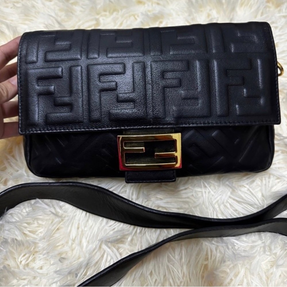 Fendi Baguette Logo Shoulderbag